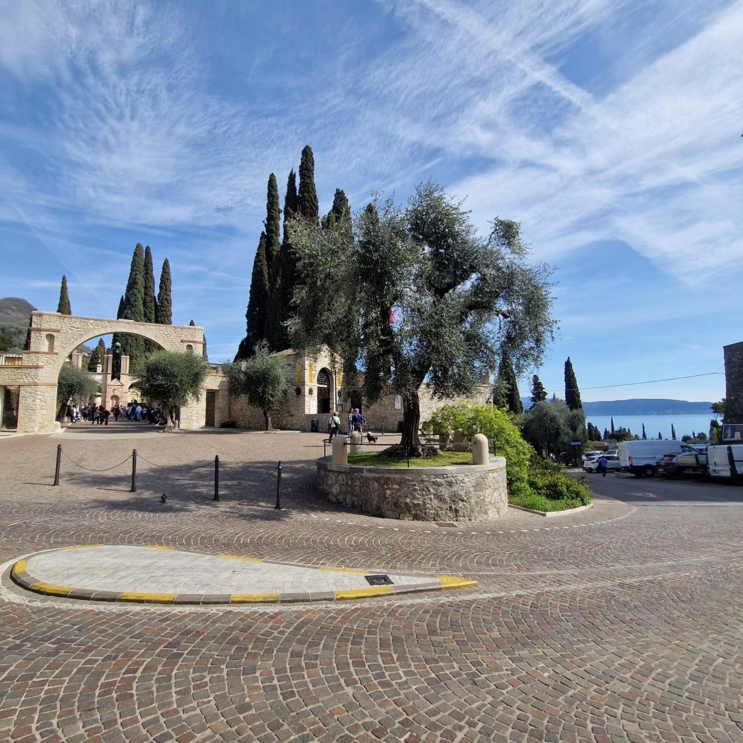 B&B Al Vittoriale Da Maja Gardone Riviera Dış mekan fotoğraf