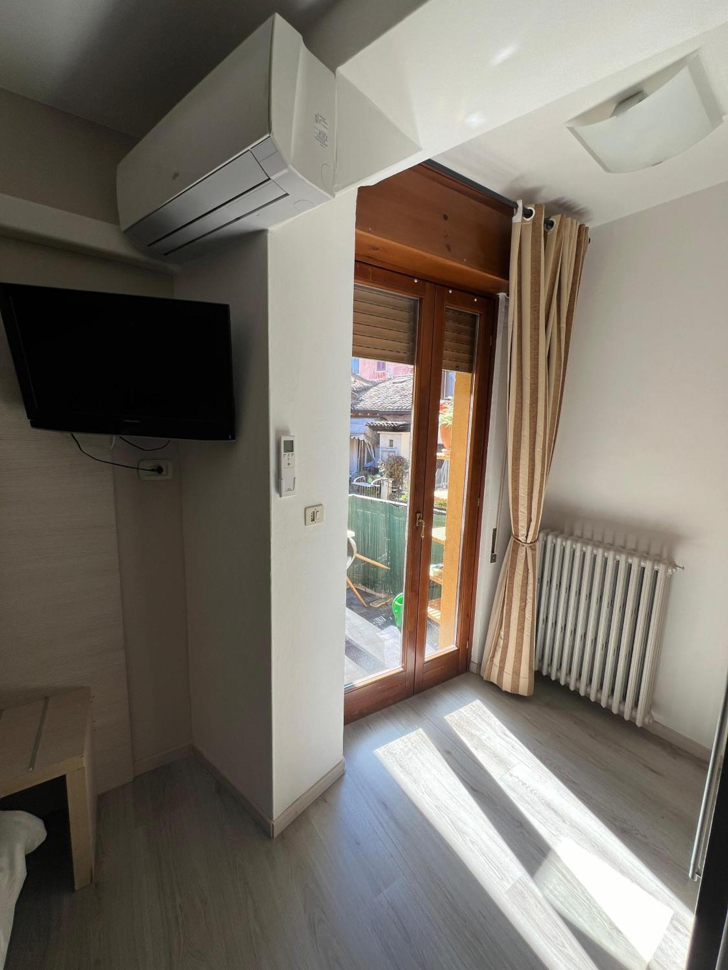 B&B Al Vittoriale Da Maja Gardone Riviera Dış mekan fotoğraf